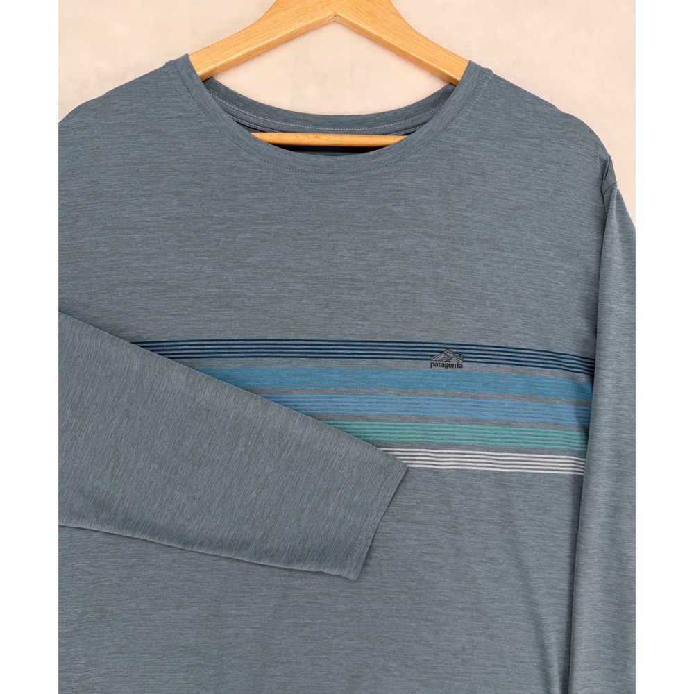 Patagonia Capilene Cool Daily Long Sleeve Shirt Mens XL Blue Heather Striped